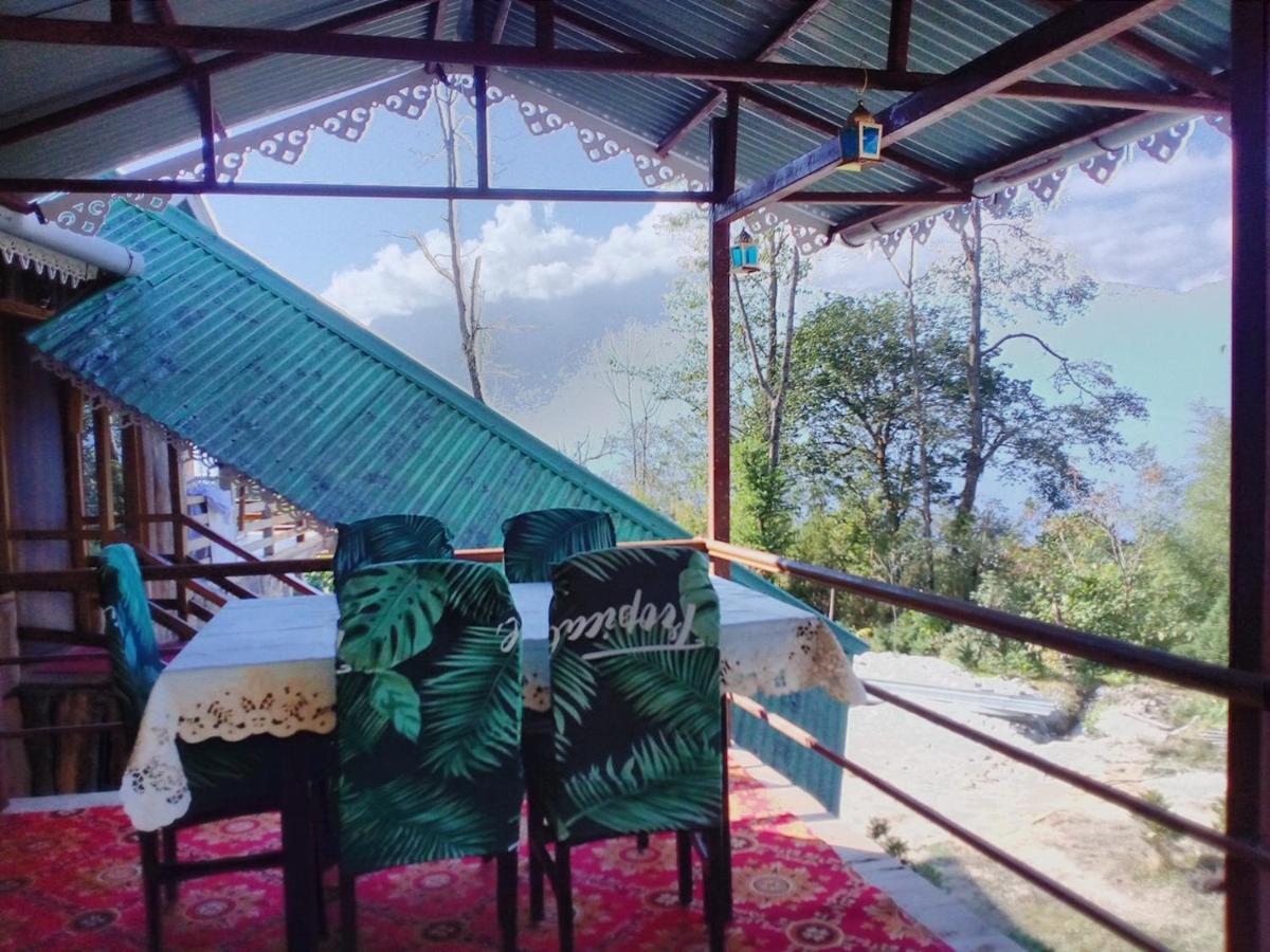 Log Cabin In The Woods Bed and Breakfast Gangtok Esterno foto