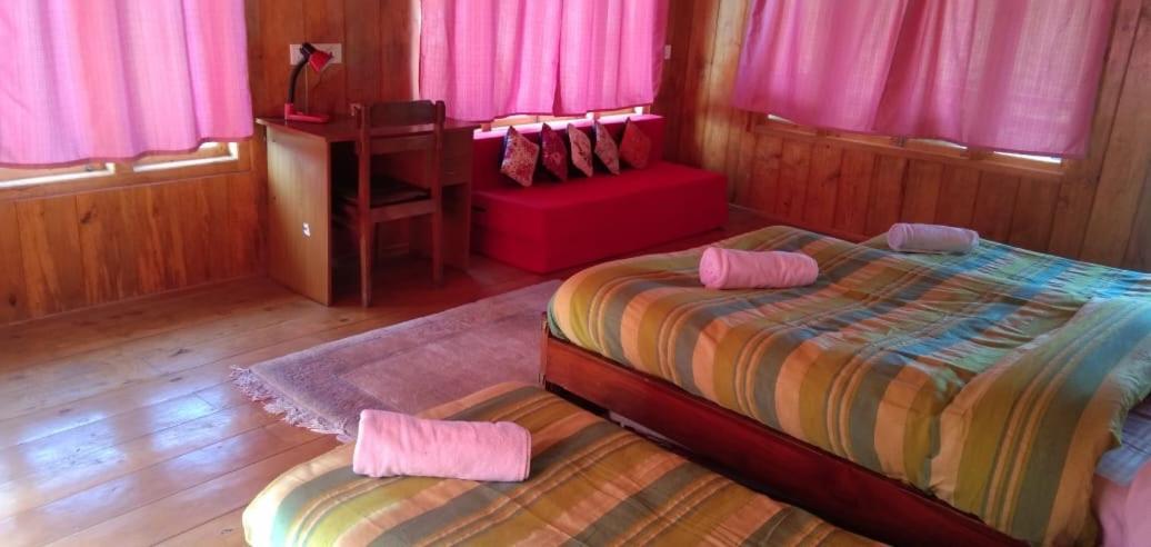 Log Cabin In The Woods Bed and Breakfast Gangtok Esterno foto