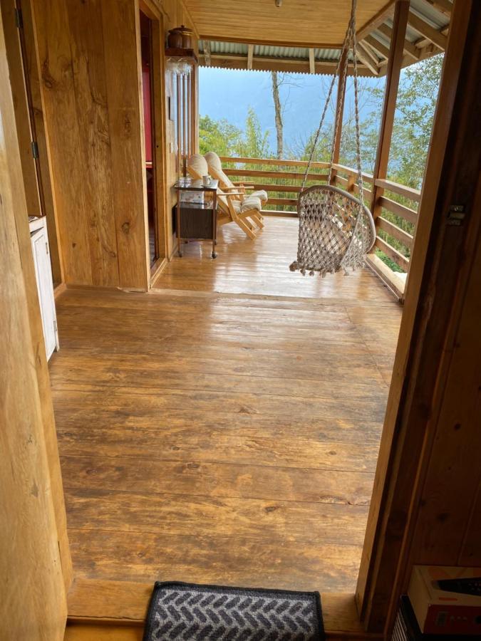 Log Cabin In The Woods Bed and Breakfast Gangtok Esterno foto