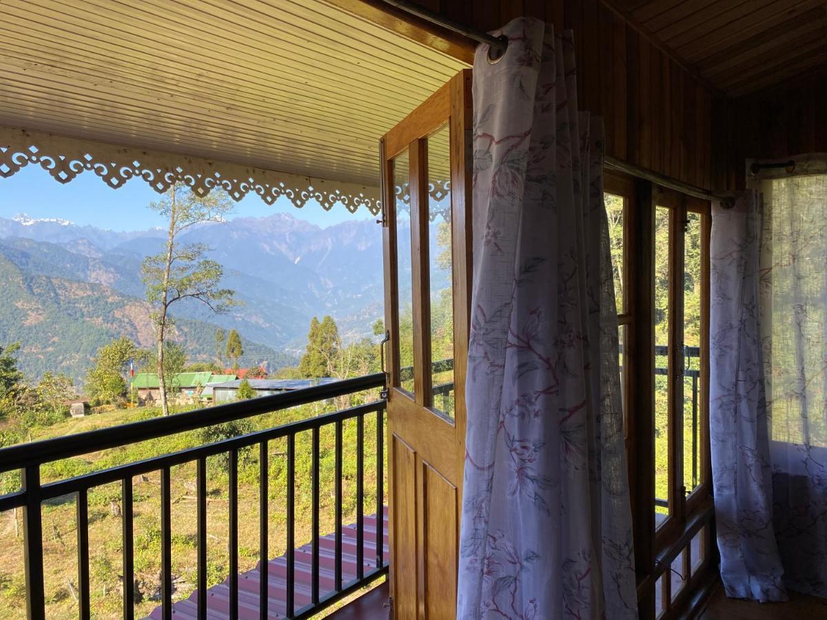 Log Cabin In The Woods Bed and Breakfast Gangtok Esterno foto