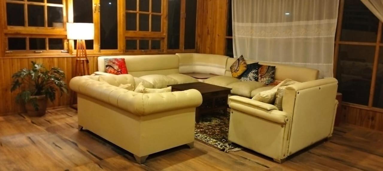 Log Cabin In The Woods Bed and Breakfast Gangtok Esterno foto