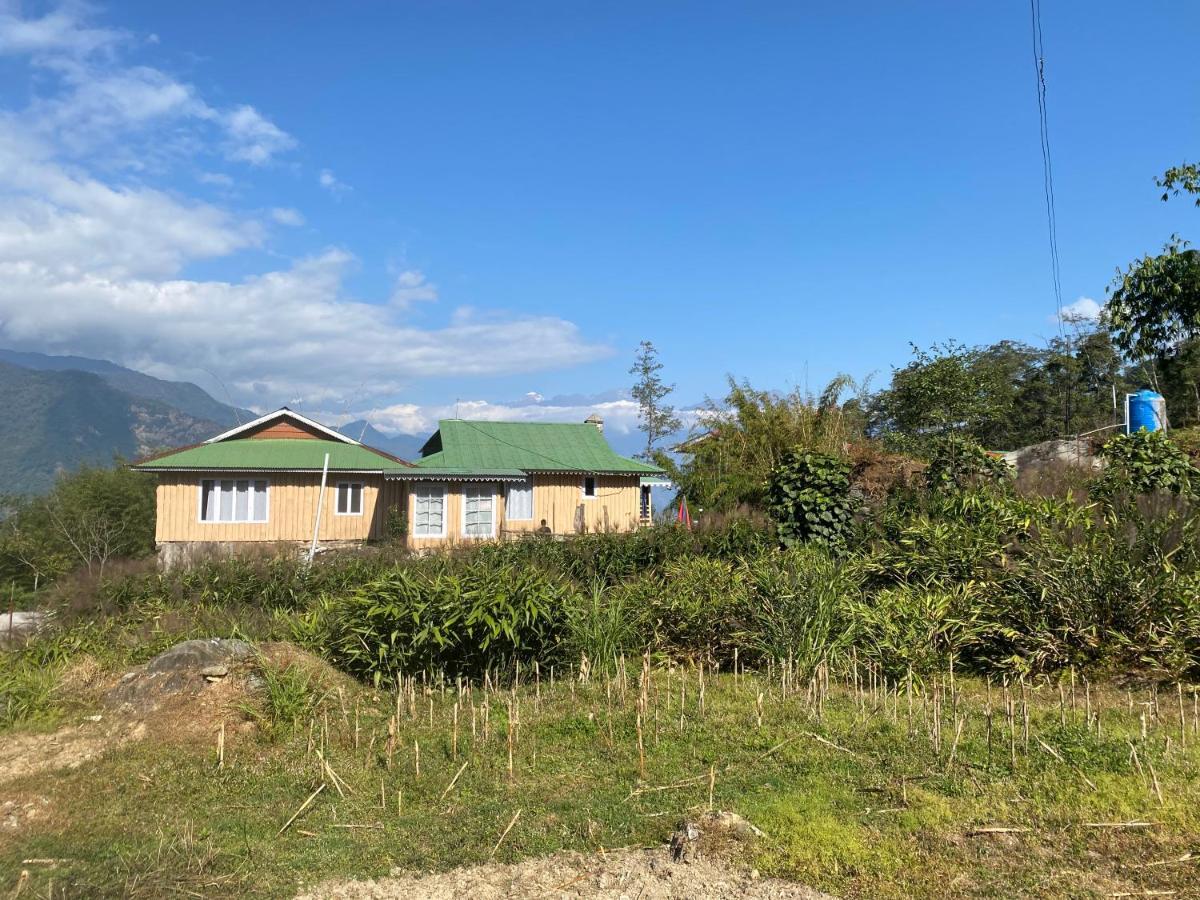 Log Cabin In The Woods Bed and Breakfast Gangtok Esterno foto